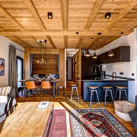 Unique Luxury In * שאמוני